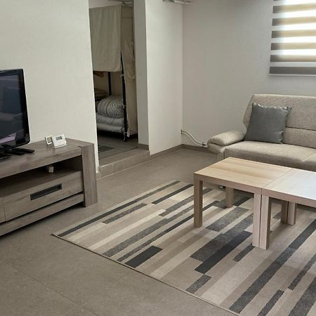Appartement Bes,, F2 Renove Confort Avec Entree Independante 怀顿黑姆 外观 照片