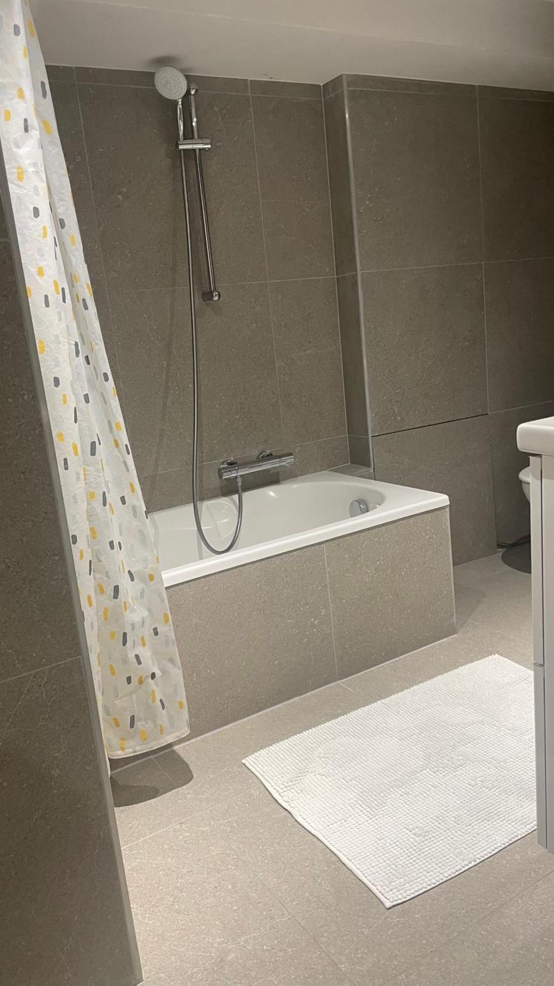 Appartement Bes,, F2 Renove Confort Avec Entree Independante 怀顿黑姆 外观 照片